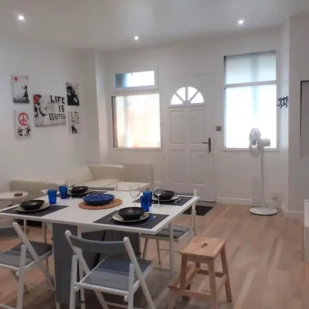 Au Coeur De Апартаменты *